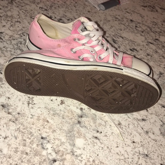 Pink Converse - Picture 3 of 5